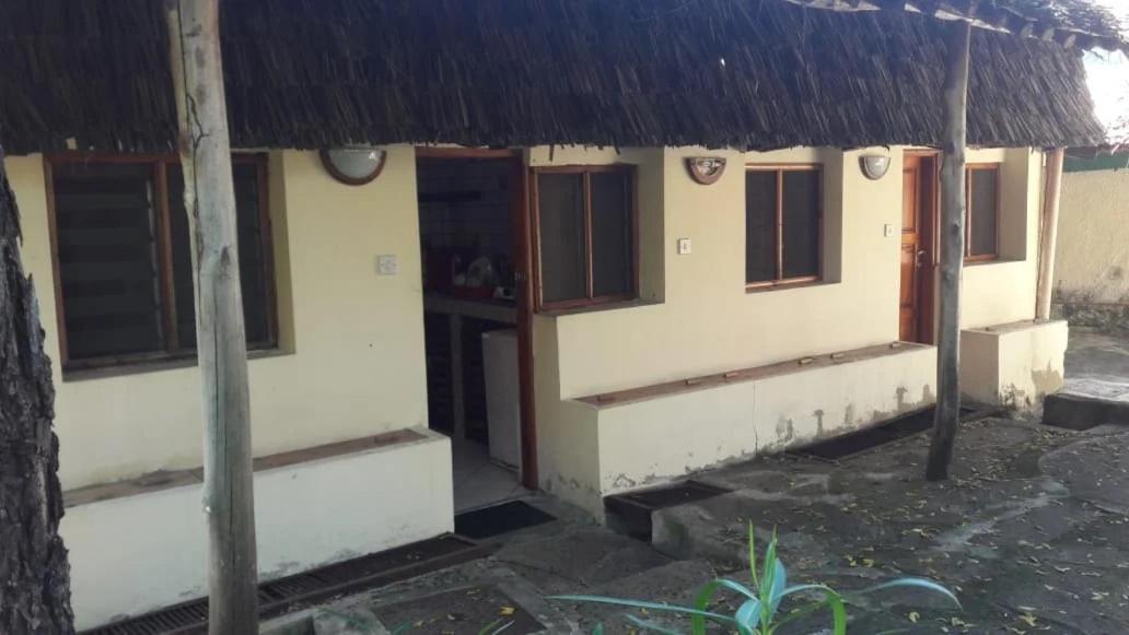 The New Big Tree Beach Resort Mombasa Exterior foto
